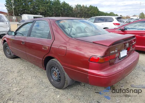 1999 Toyota Camry Le from USA, damaged, VIN 4T1BG22KXXU456004